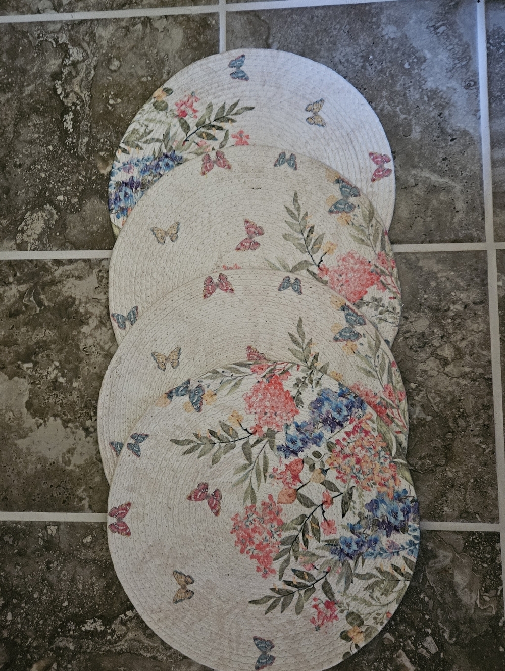 Floral Butterfly Round Placemats - Set of 4, Like New - Picture 2 of 5